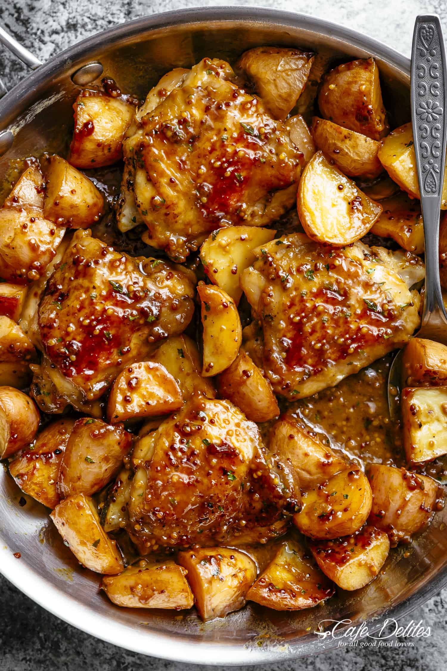 One Pan Honey Mustard Chicken & Potatoes: Effortless Weeknight Dinner